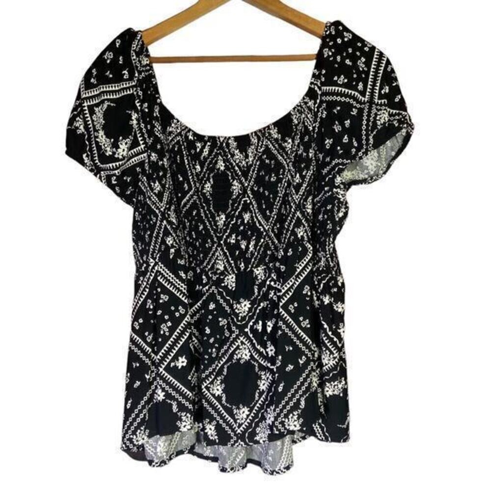 No Boundaries Black & White Stretch Elastic Scoop Neck Blouse Size XXXL (21) NWT - Picture 6 of 10